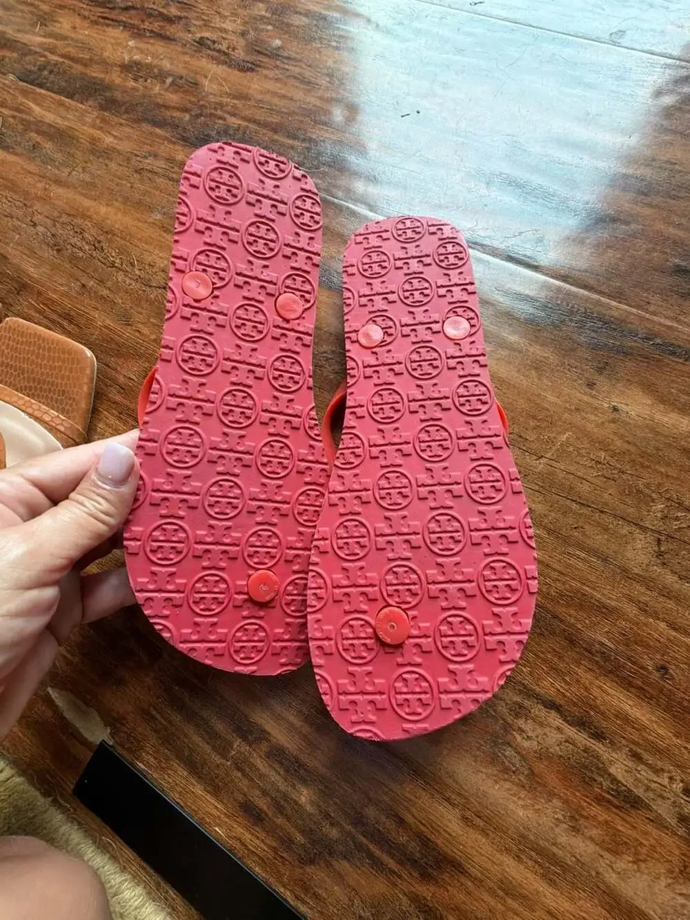 Tory Burch Gingham Logo Flip Flop Sandals Size 7